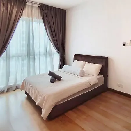6 Pax Regalia Suite & Residences - Infinity Pool With Kl City View Kuala Lumpur Exterior photo