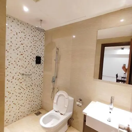6 Pax Regalia Suite & Residences - Infinity Pool With Kl City View Kuala Lumpur Exterior photo