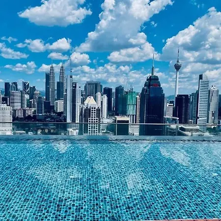6 Pax Regalia Suite & Residences - Infinity Pool With Kl City View Kuala Lumpur Exterior photo