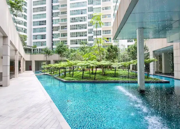 6 Pax Regalia Suite & Residences - Infinity Pool With Kl City View