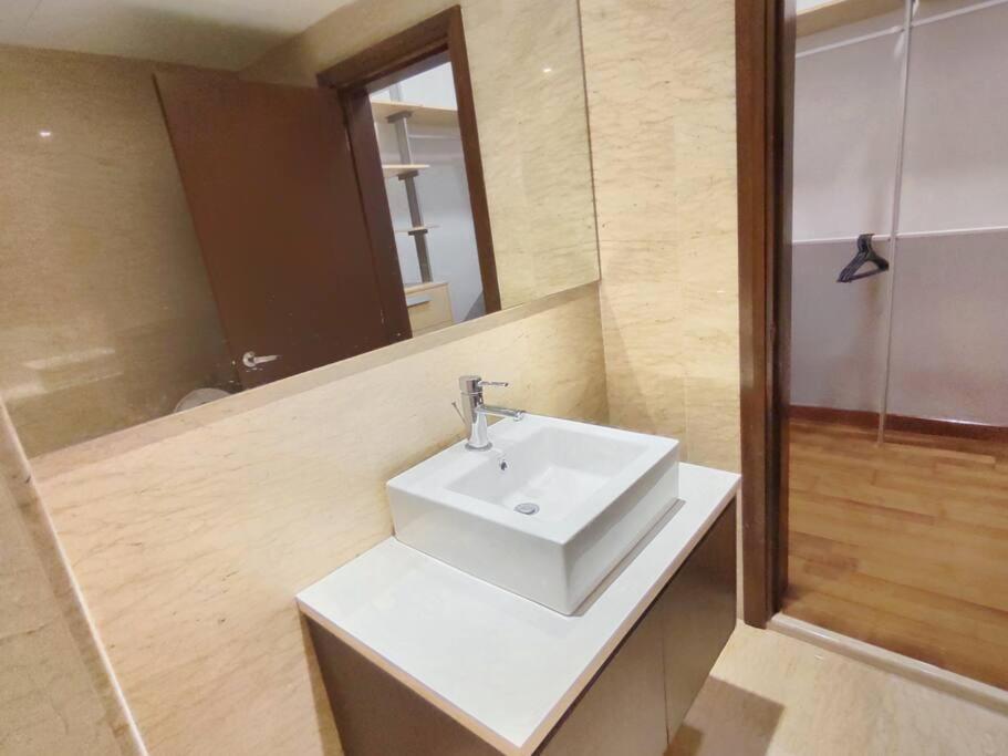 6 Pax Regalia & Residences - Infinity Pool With Kl View Pangsapuri