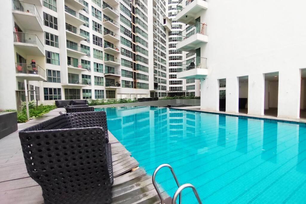 6 Pax Regalia & Residences - Infinity Pool With Kl View