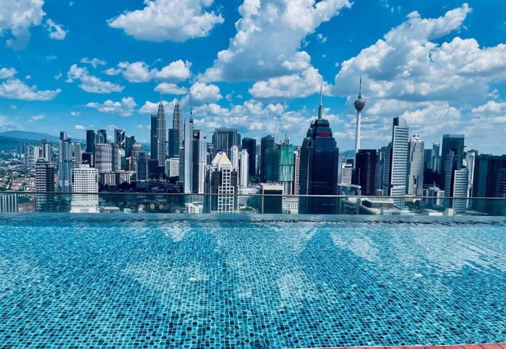 Pangsapuri 6 Pax Regalia & Residences - Infinity Pool With Kl View *